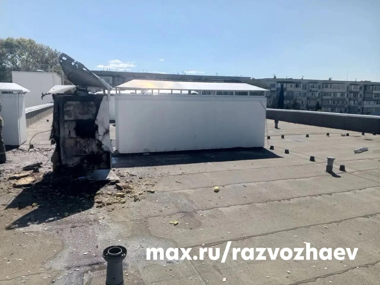 В результате отражения атаки БПЛА в Севастополе загорелась кровля детского сада