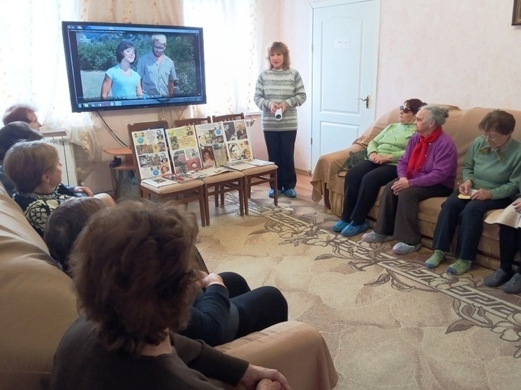 В Симферополе почтили память композитора Александра Зацепина и поэта Леонида Дербнева