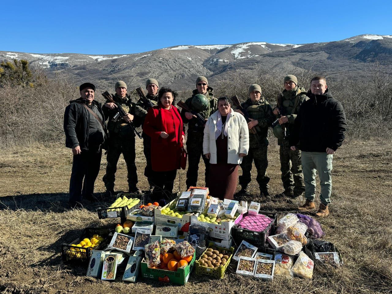 Гвардейской бригаде в Перевальном передали гуманитарный груз 