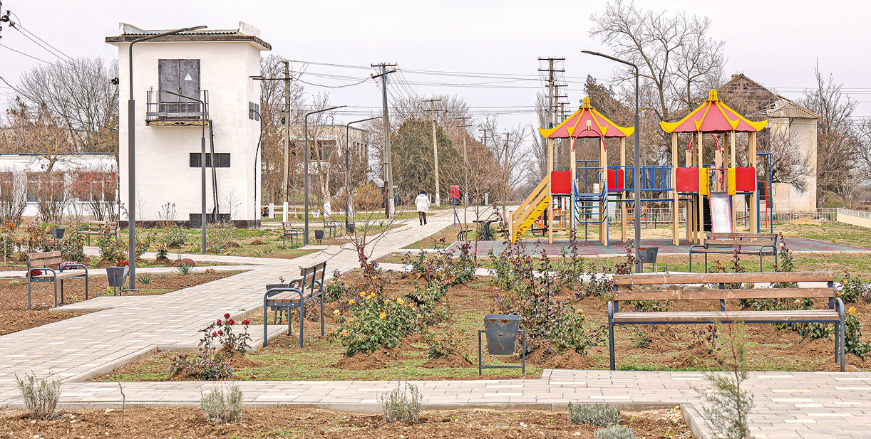 Скромно, но с любовью: чему радуются и на что жалуются жители Роскошного Джанкойского района