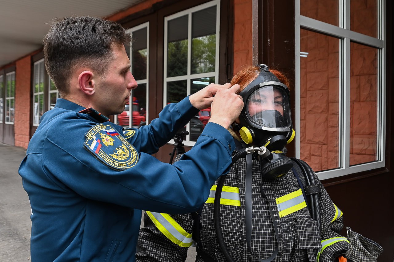Корреспондент "Крымской газеты" принял участие в квесте  МЧС "Реальные пожарные" - фоторепортаж