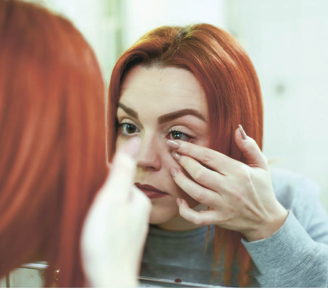 Почему цветные линзы могут быть опасны