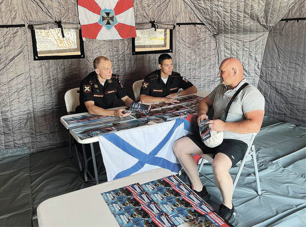 Как работает пункт отбора военнослужащих по контракту в Севастополе и какие должности сейчас популярны в войсках