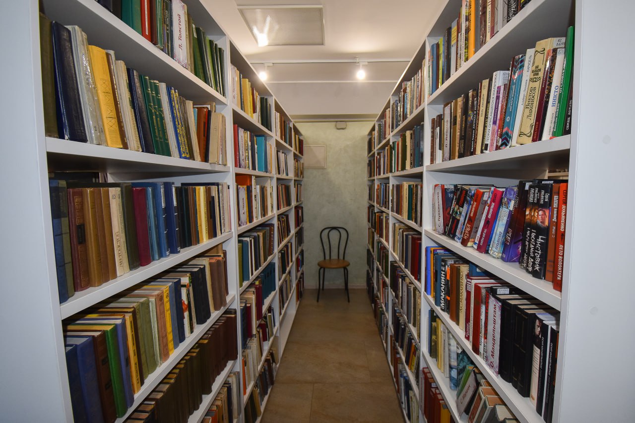 В Германии воруют русские книги, ЕС хочет создать «дополнения к НАТО», а в Турции разработали лазерное оружие: обзор зарубежных СМИ