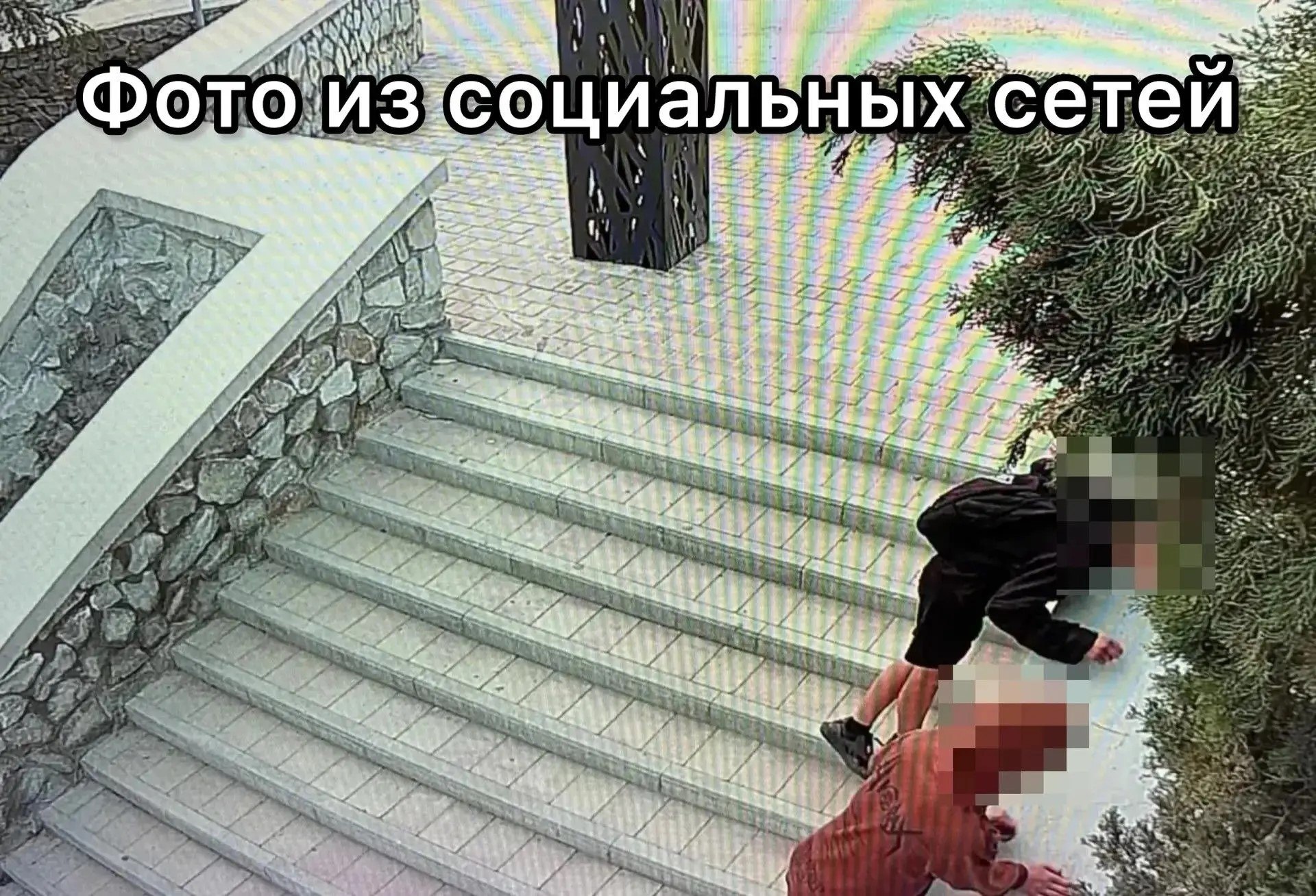 Ответят родители: в Ялте поймали подростков за запрещённую символику в парке