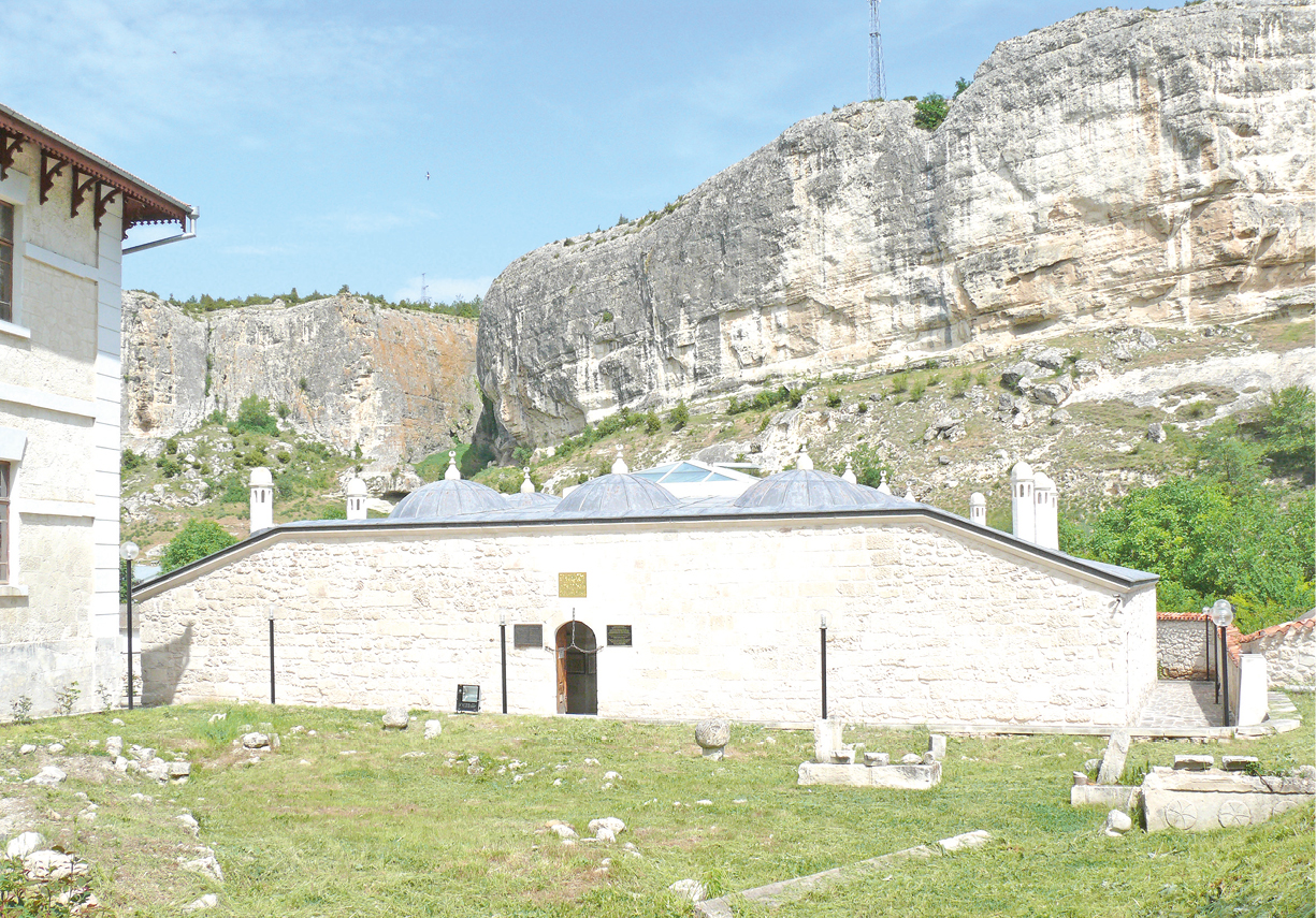 История Зынджырлы-медресе в Крыму: от ханства до современности