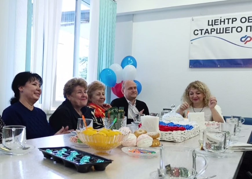Проводить досуг интересно и с пользой: в Евпатории открылся Центр общения старшего поколения