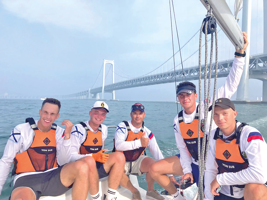 Команда яхтсменов училища имени Нахимова взяла серебро на международной регате