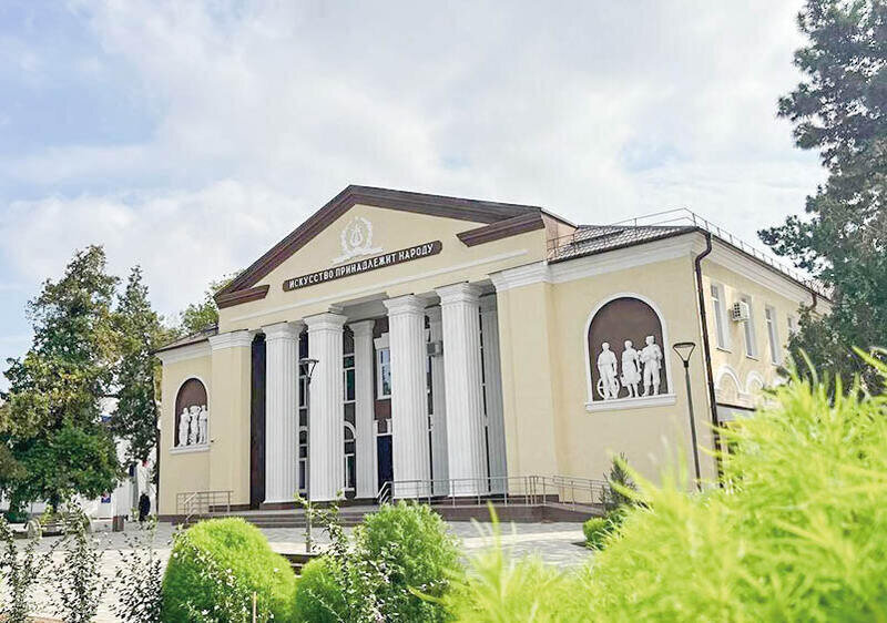 В посёлке Ленино после капремонта открылся Дом Культуры