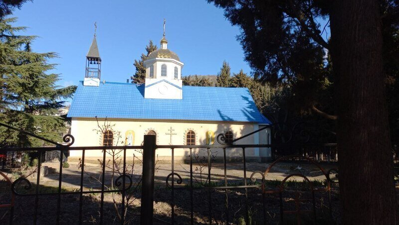 В Крыму православный паломнический центр бесплатно принимает участников СВО