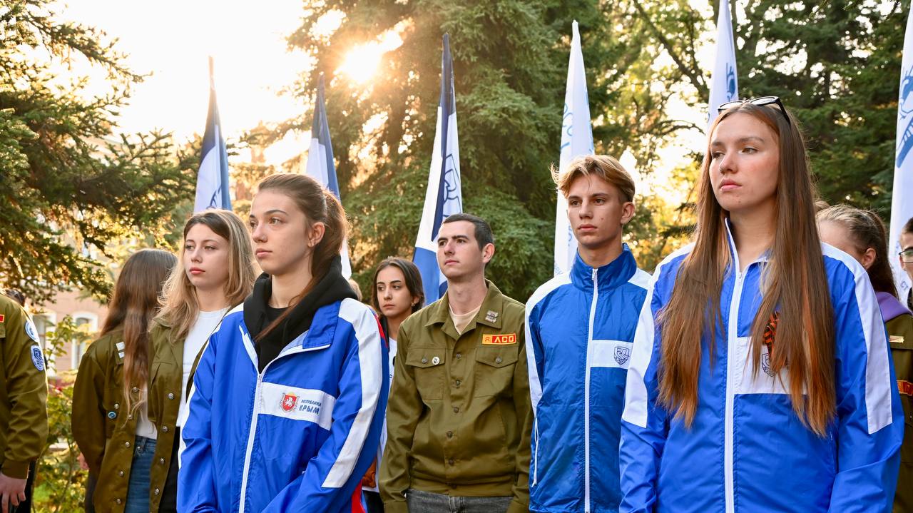 Более 200 студентов приведут в порядок памятники партизанам в Крымских горах