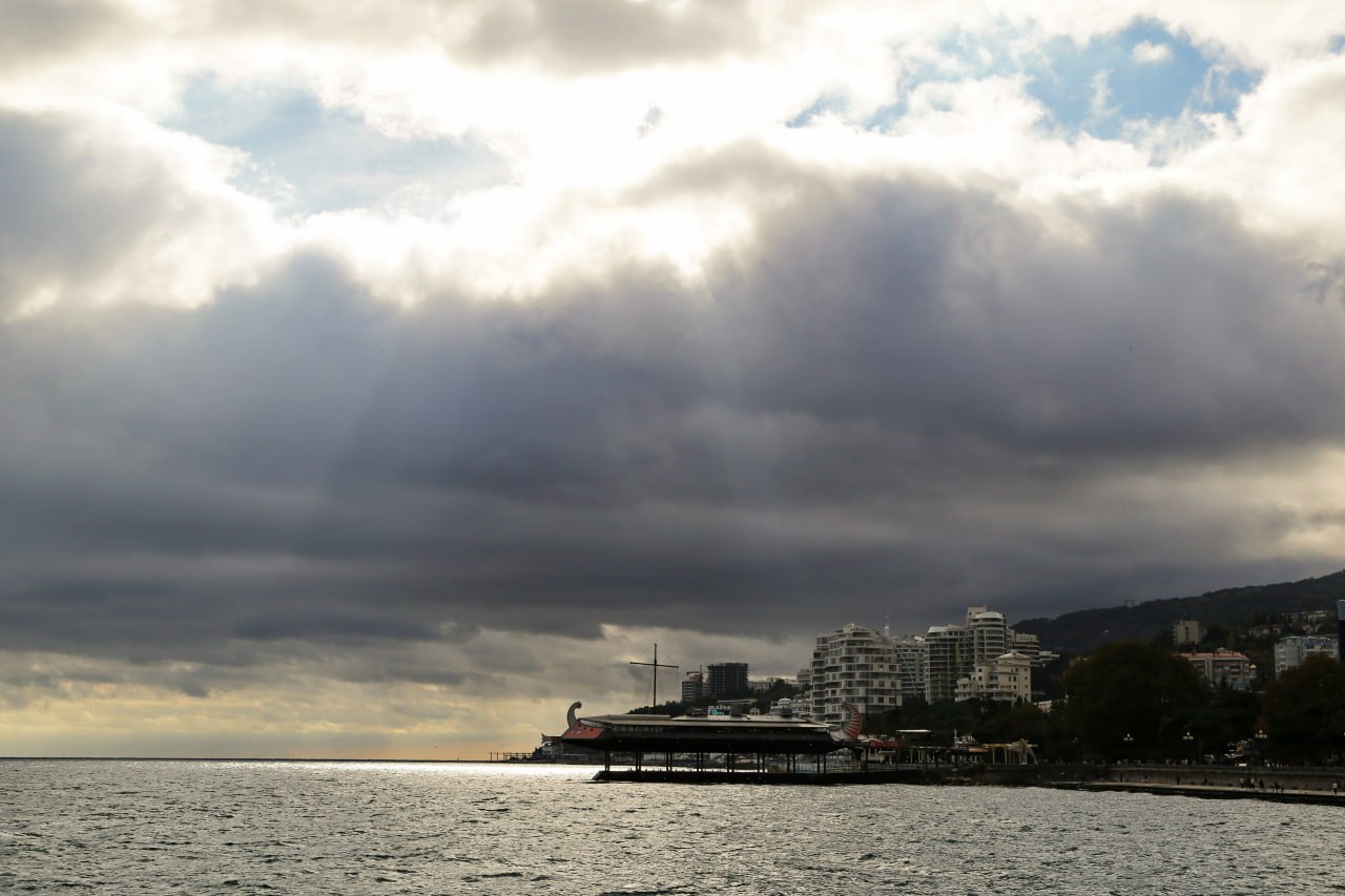 Погода в Крыму 29 мая: днём до +22