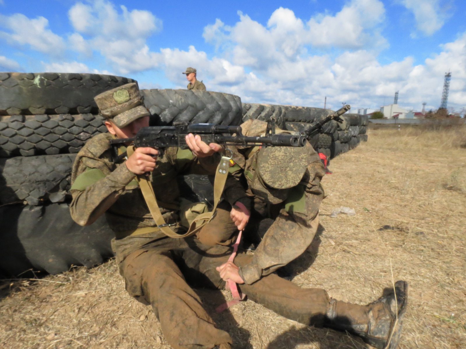 Преодолеть страх: как военнослужащие ЧФ проходят специальную психологическую полосу