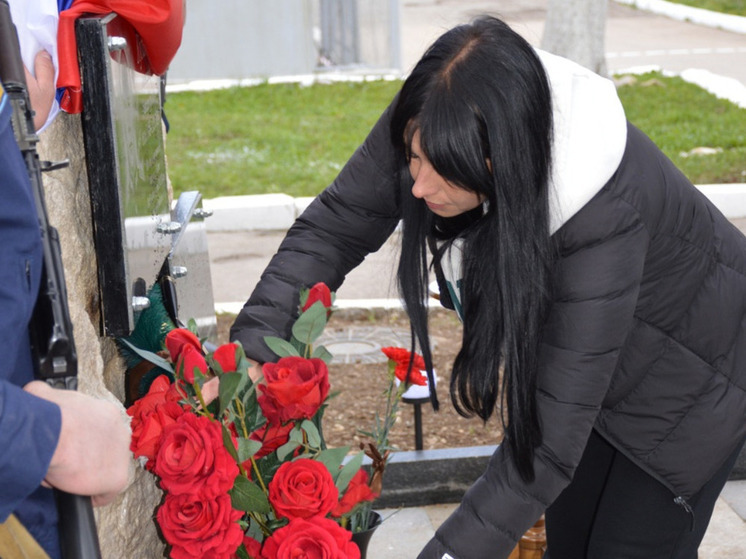 В Крыму открыли памятник бойцам, погибшим в зоне СВО