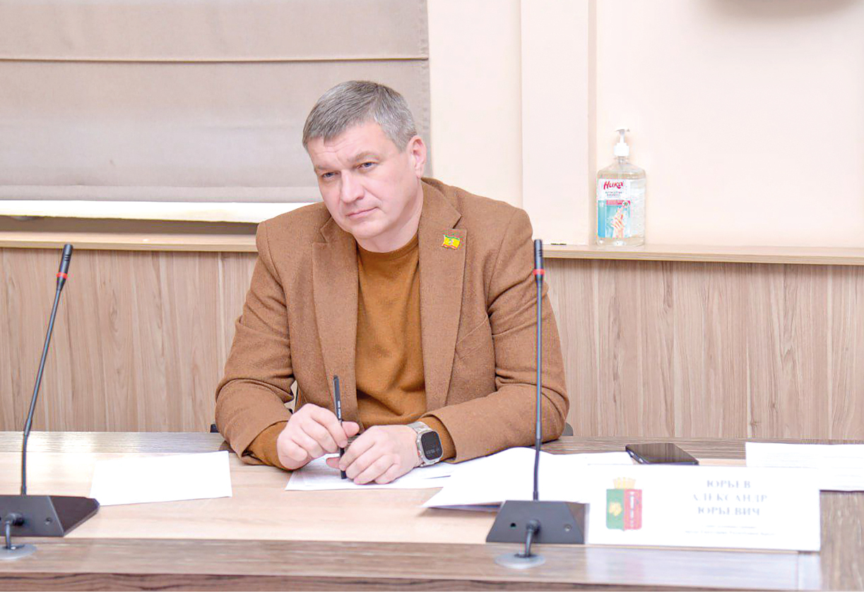 Глава администрации Евпатории Александр Юрьев: об управленческих решениях, нечистоплотных чиновниках и проблемах города