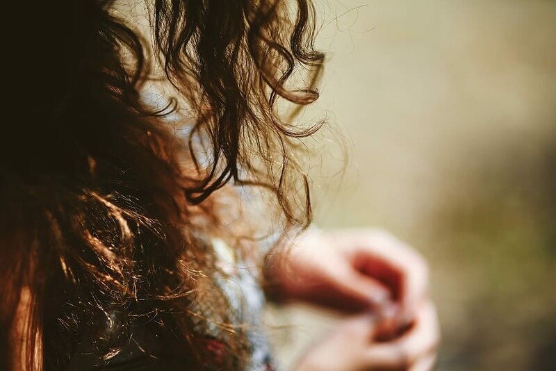 Что негативно влияет на состояние волос-инфографика