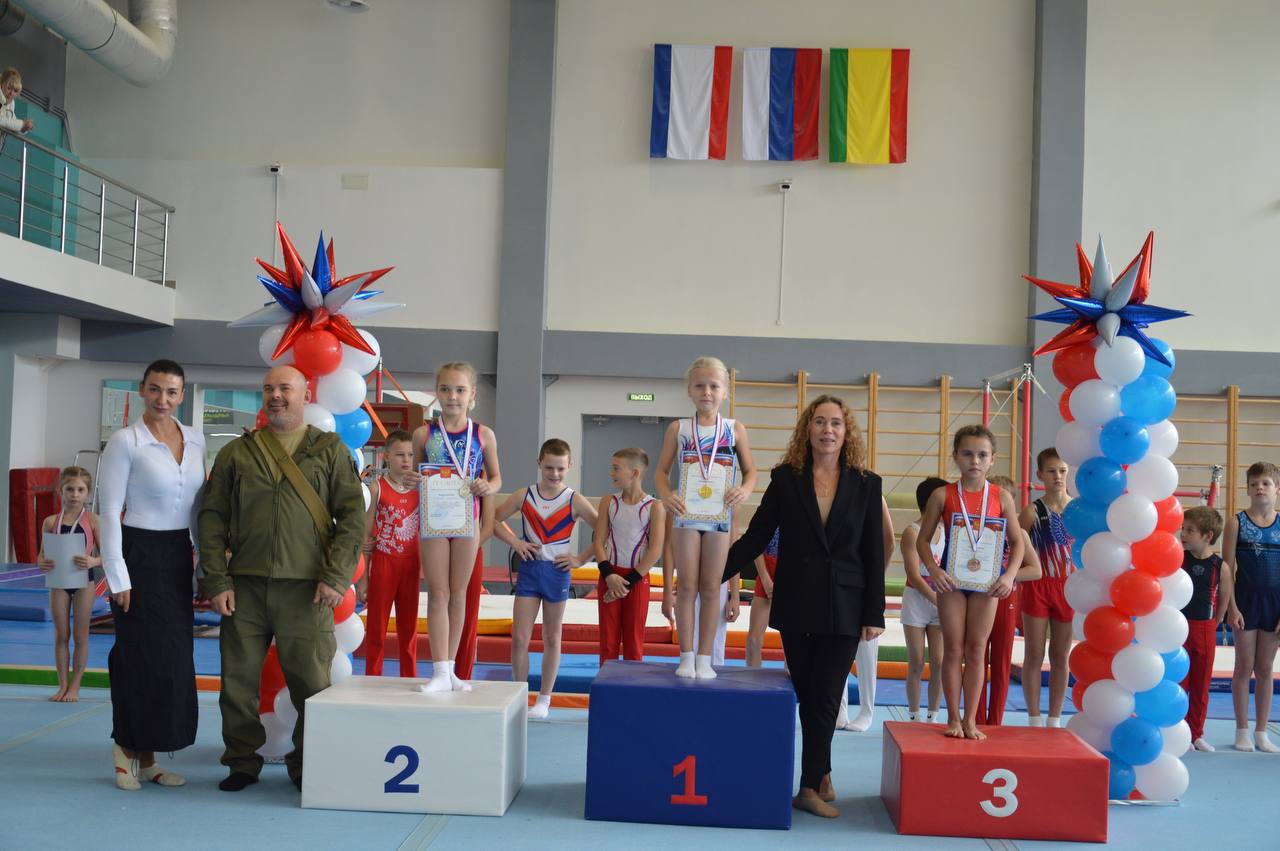 В Евпатории прошли соревнования по спортивной гимнастике, посвящённые памяти героев СВО