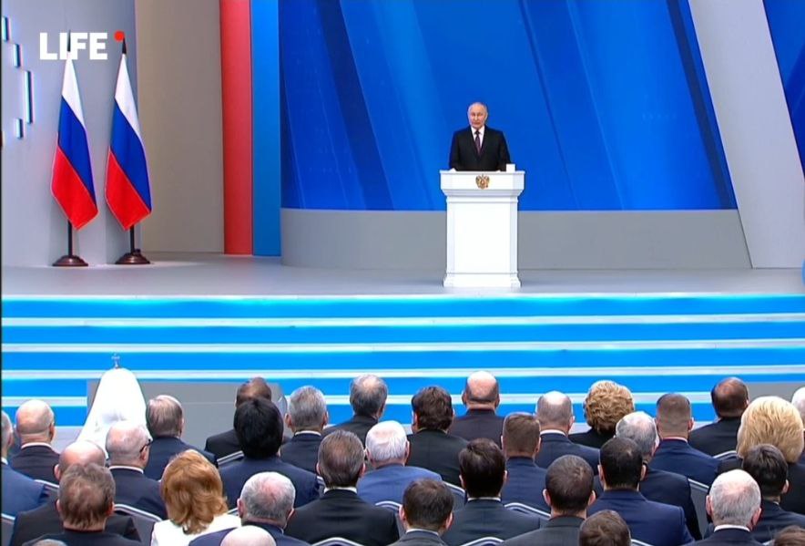 Путин: мужество крымчан, жителей Донбасса вызывает гордость
