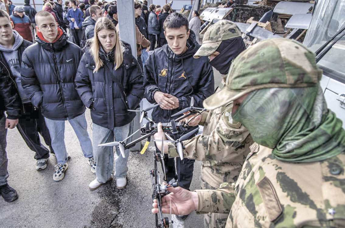 Глаза армии: как в Крыму учат обезвреживать вражеские дроны и готовят своих операторов