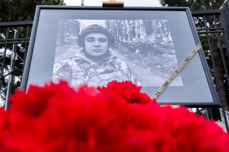 За мужество, отвагу и самоотверженность: Путин посмертно наградил военкора из Крыма Александра Федорчака