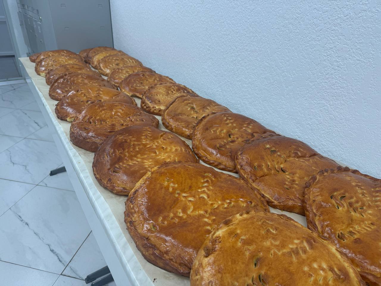 Ко Дню Народного единства бойцам в зону СВО передадут 100 домашних пирогов из Крыма