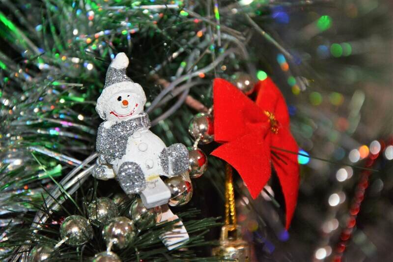 Роскошный раритет: в Крыму продают набор стеклянных ëлочных украшений времен СССР за 2,5 миллиона рублей