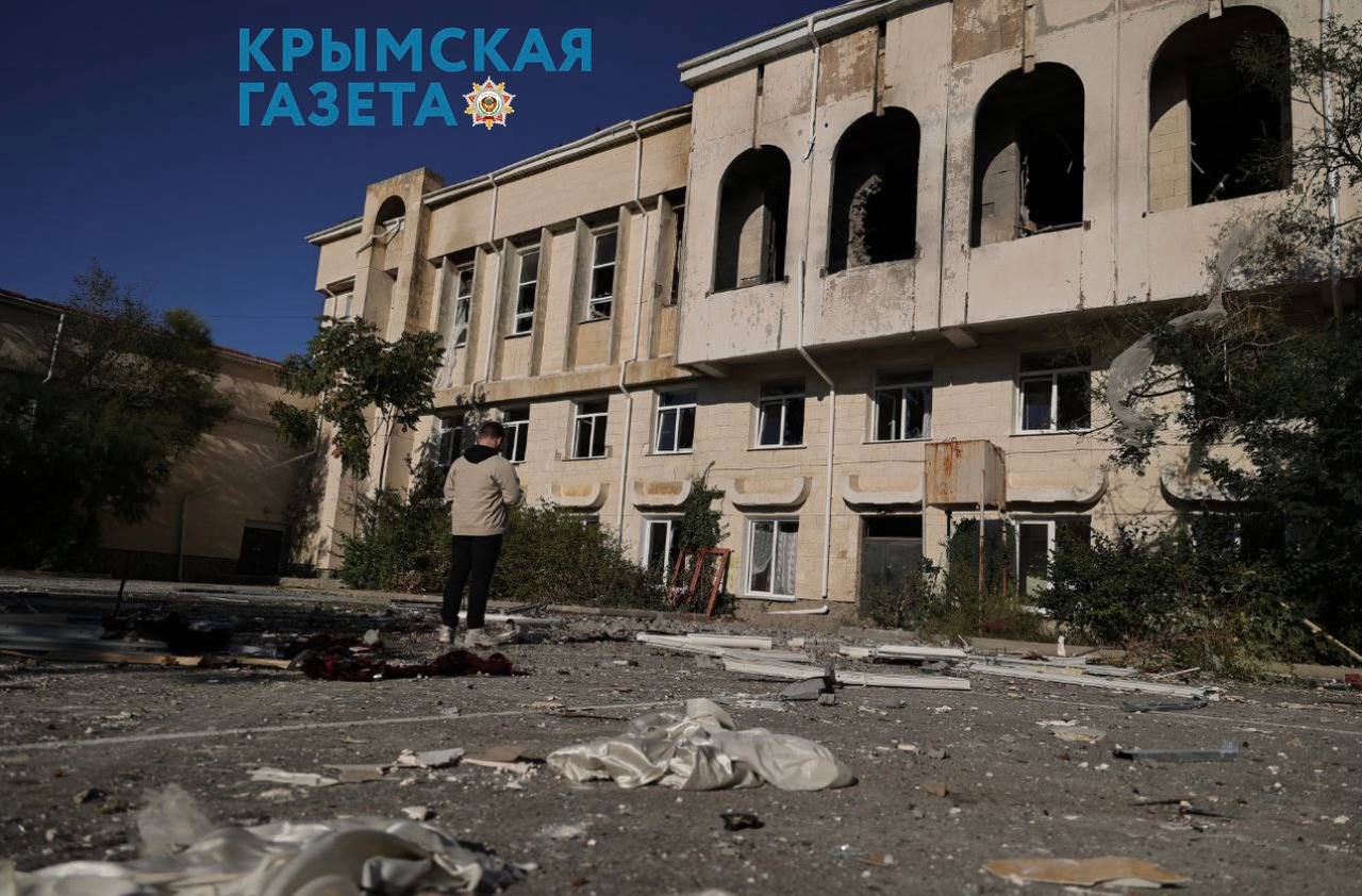 Кадры школы в Форосе после атаки БПЛА