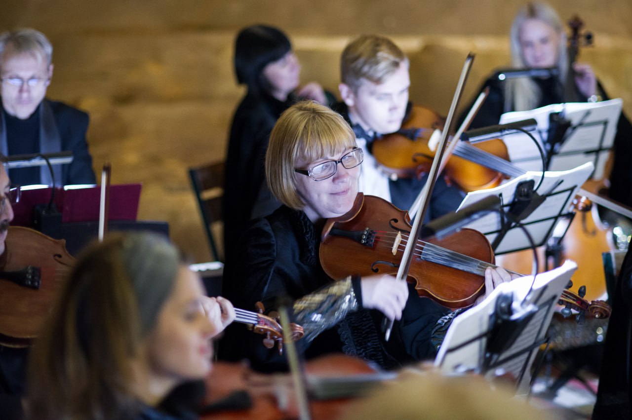 Учёные рассказали, какая музыка снижает риск деменции