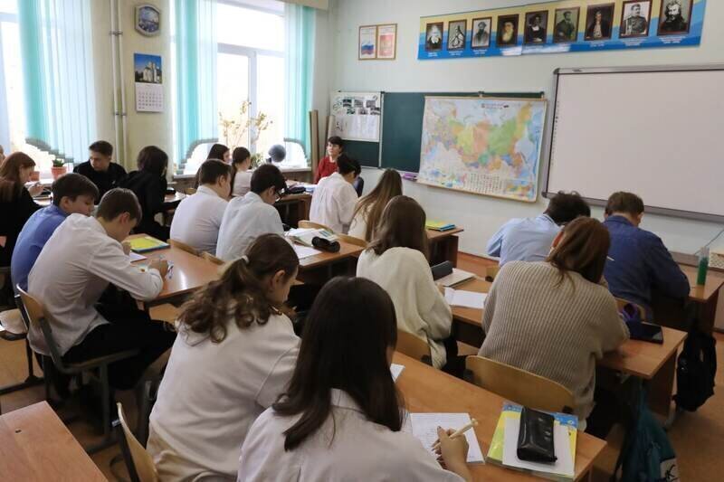 Огневая подготовка и 3D-моделирование: в школах Крыма с 1 сентября появятся новые предметы