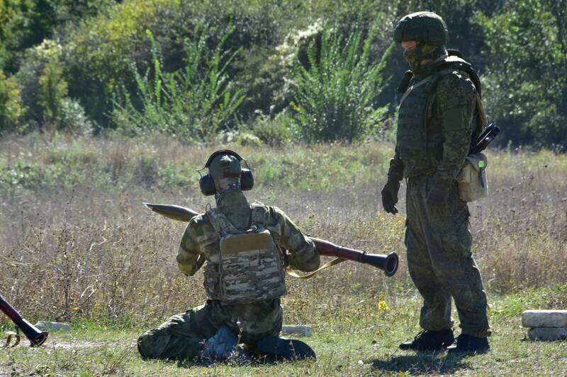 Экономическое «самоубийство», разработка крылатых ракет и акции протеста: обзор зарубежных СМИ