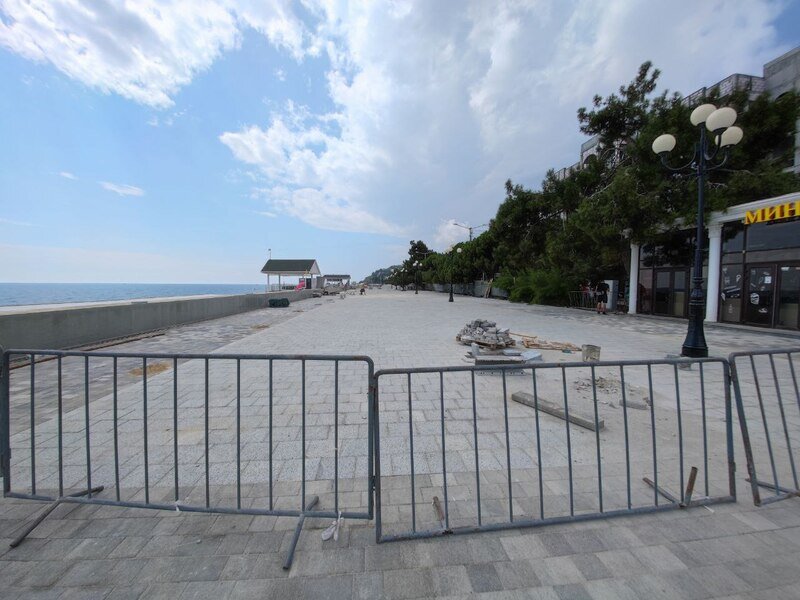 В Алуште из-за ремонта перекроют набережную