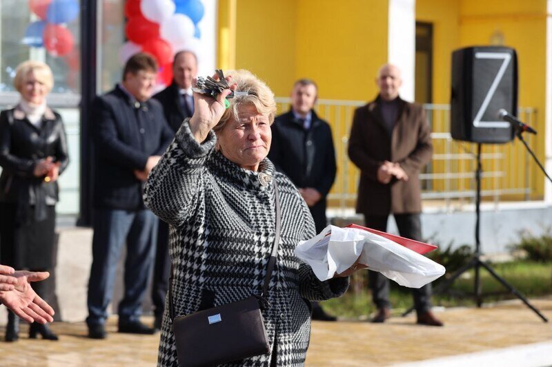 В Сакском районе репатрианты получили ключи от 35 новых квартир