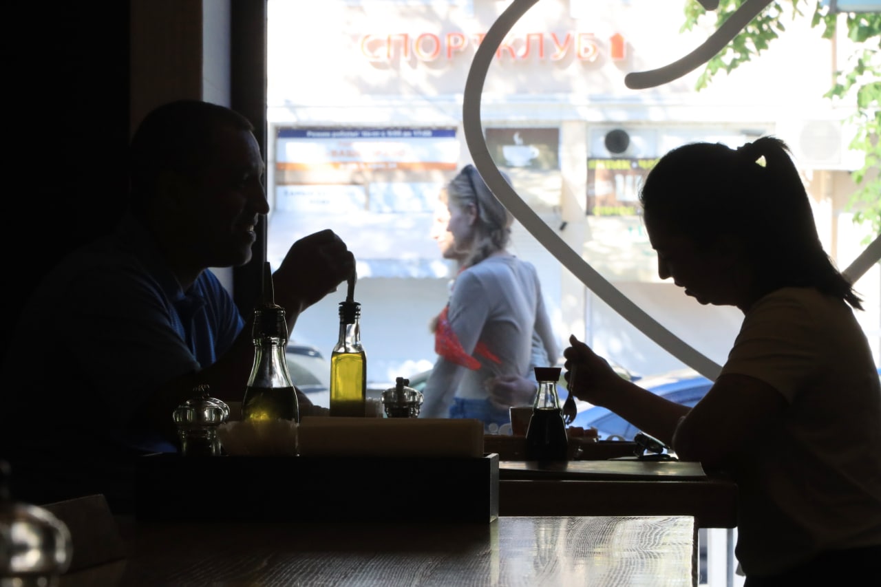 Психологи и специалист по знакомствам посоветовали, как вести себя на первом свидании