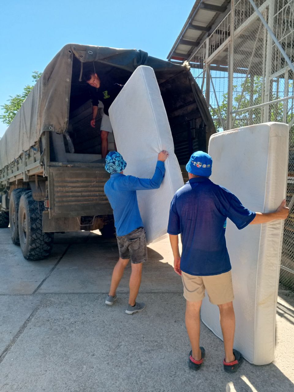 Из Крыма в зону СВО направили более 300 тонн гуманитарной помощи