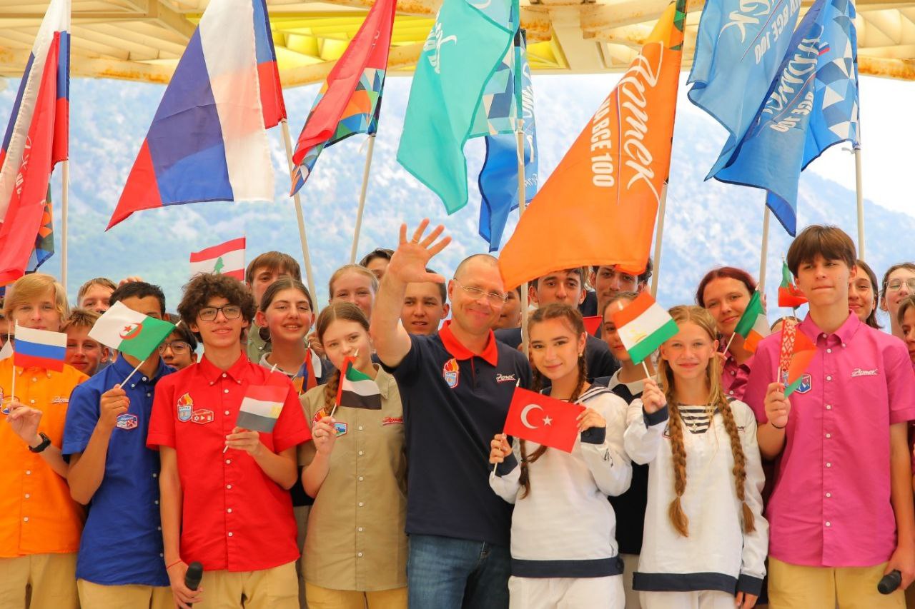 В следующем году в "Артеке" отдохнут 56 тысяч детей из всех регионов России и зарубежных стран