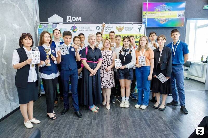 Одарённые гимназисты представят Крым на турнире интеллектуалов в Москве