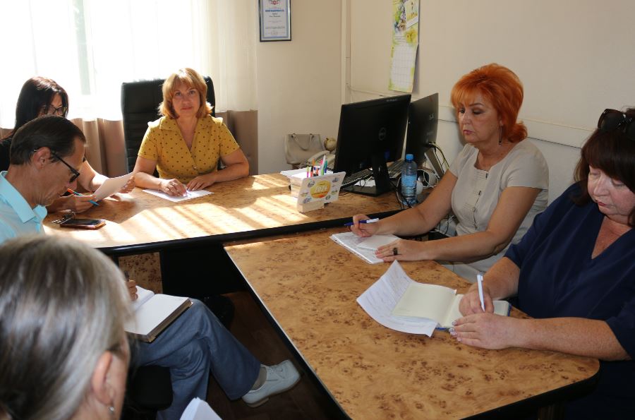 В Минкульте Крыма обсудили реализацию библиотеками программы «Пушкинская карта»