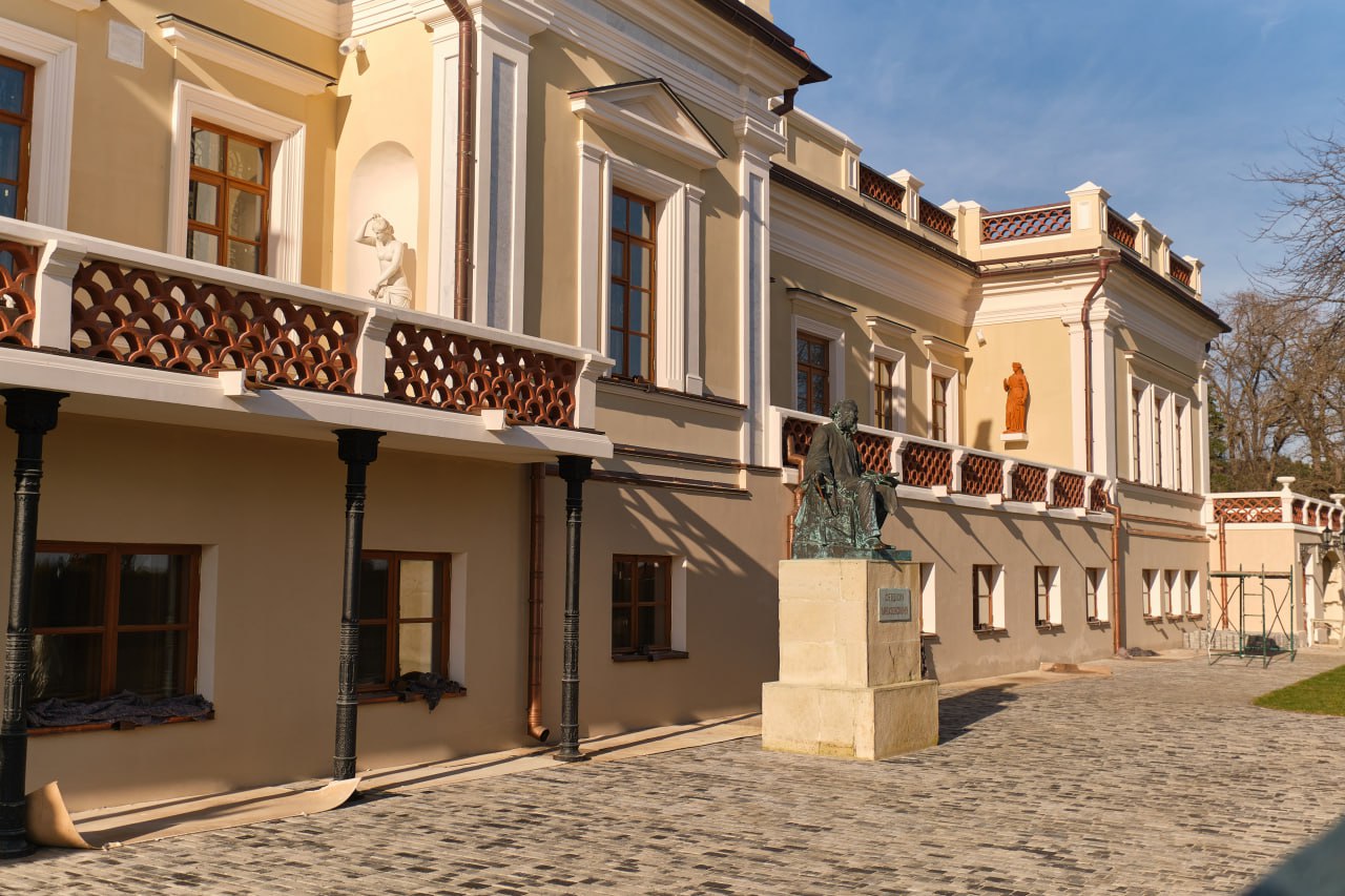 В  Крыму открыли обновленную галерею Айвазовского