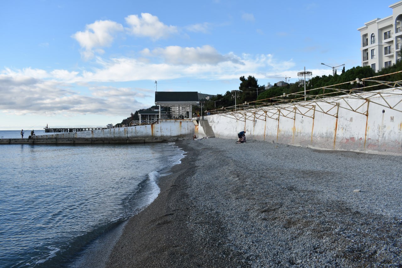 На пляжах Алушты восстановят буны и террасу