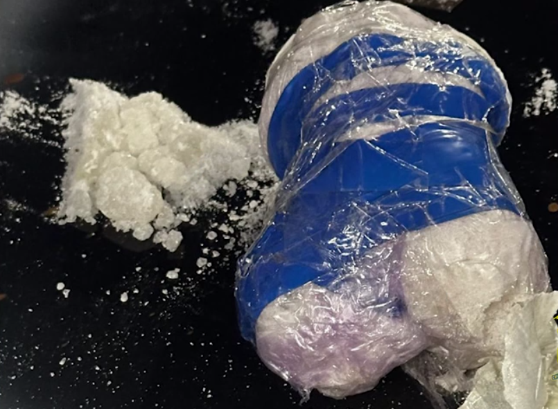 Под Симферополем у пассажира такси нашли полкило «соли»