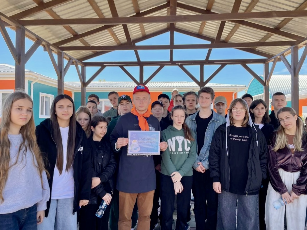 В Крыму на время каникул помогут трудоустроить более 1000 подростков