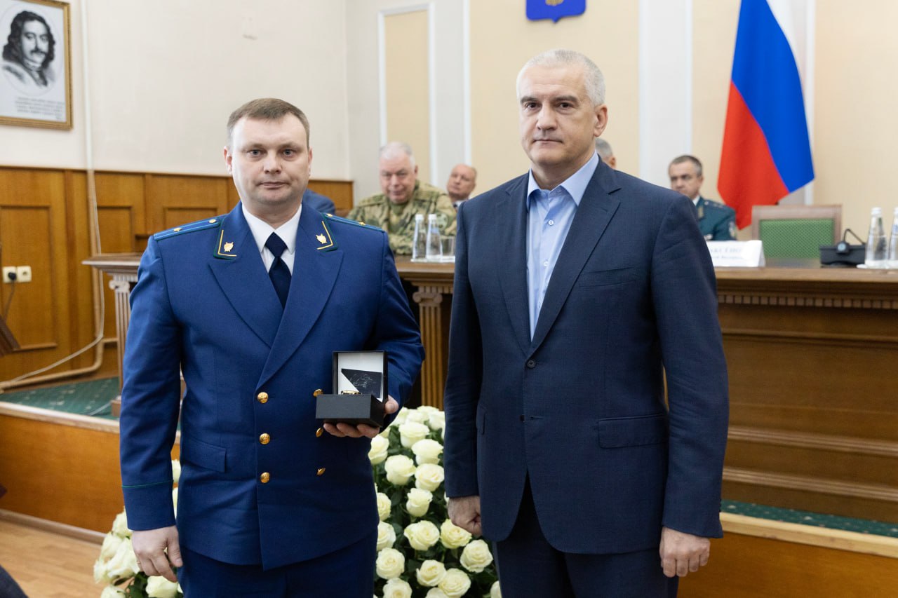 Аксёнов: взаимодействие прокуратуры Крыма и Правительства республики остается на неизменно высоком уровне 