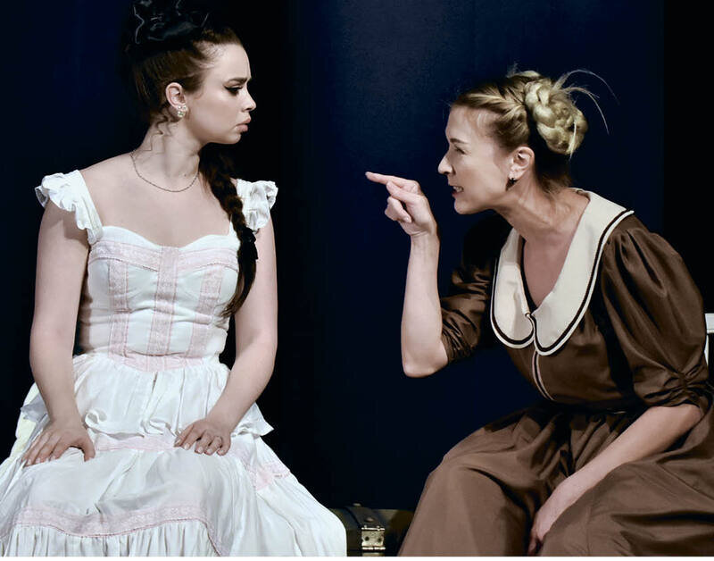 «Любовь в стиле барокко»: в Крыму состоялась премьера спектакля мариупольского режиссёра 