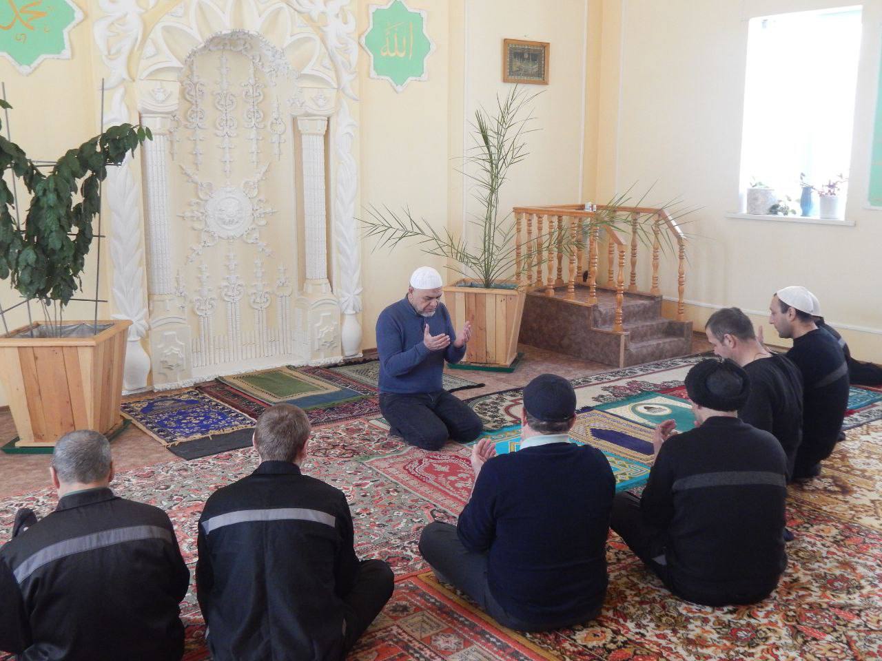 Заместитель муфтия Крыма посетил единоверцев в исправительной колонии