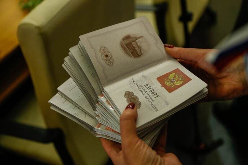 Какие документы нужно менять после свадьбы - инфографика