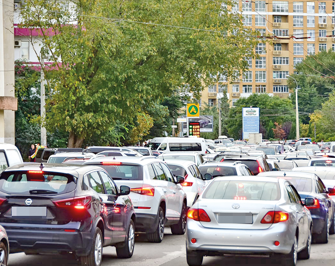 Ежедневно в Симферополе происходит около десяти ДТП