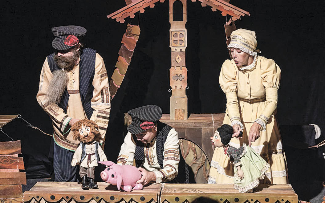 В Крыму проходят «Большие гастроли» Тамбовского театра кукол