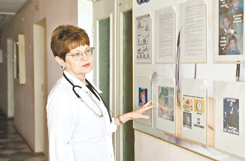 Стоит ли аллергикам заводить лысых кошек, что такое аллергочипы и можно ли избавиться от непереносимости навсегда: интервью с врачом