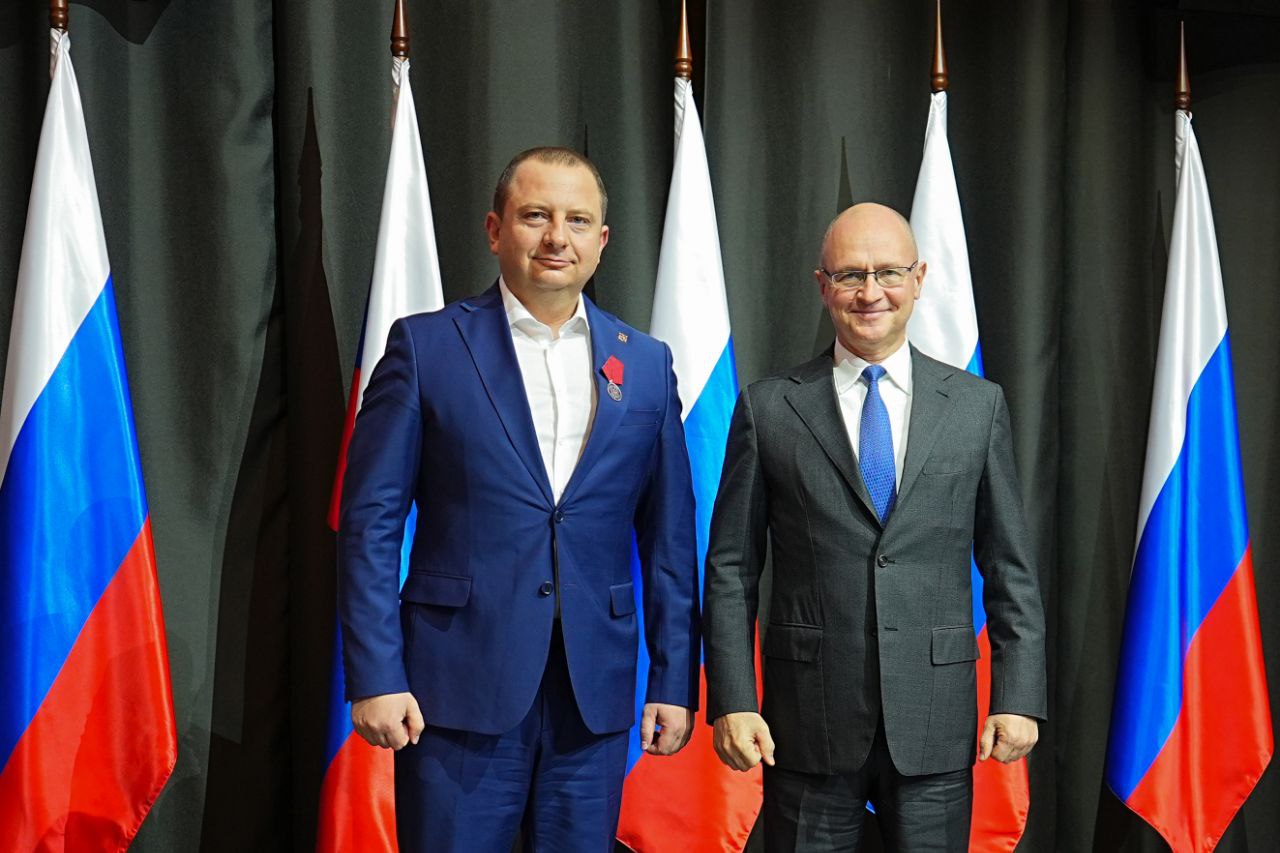 Министра внутренней политики, информации и связи Крыма наградили медалью ордена «За заслуги перед Отечеством» II степени