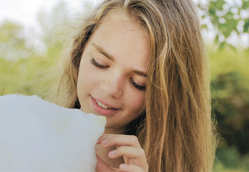 Не растворяется: чем опасна для человека  сахарная вата